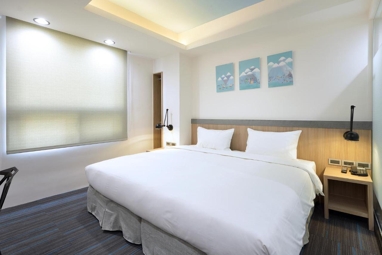 Hommie Inn Taichung Exterior photo