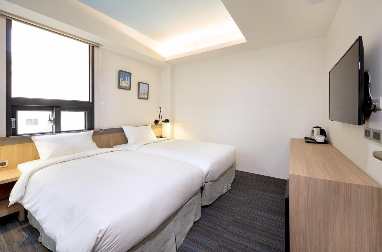 Hommie Inn Taichung Exterior photo