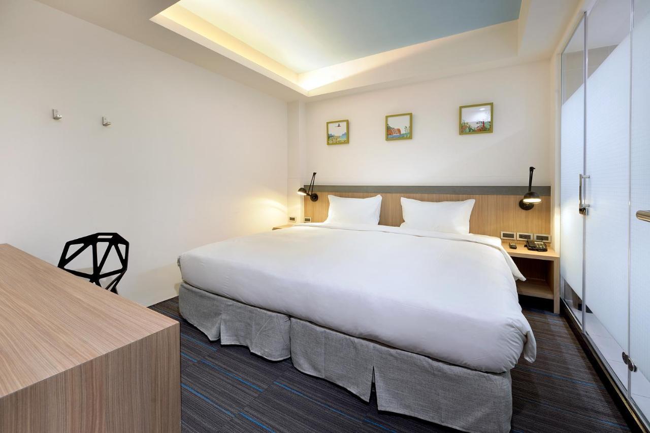 Hommie Inn Taichung Exterior photo