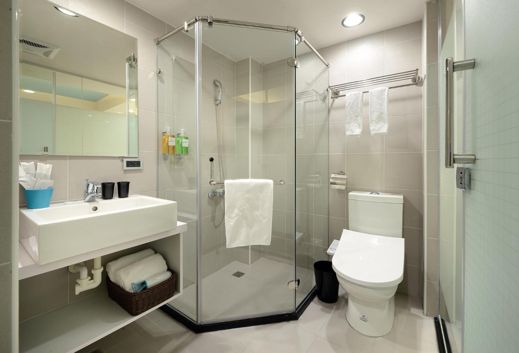Hommie Inn Taichung Exterior photo