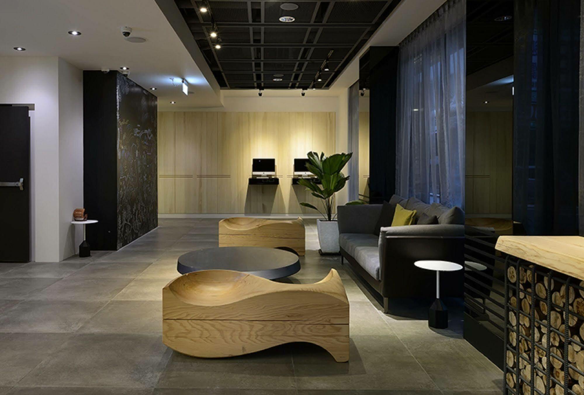 Hommie Inn Taichung Exterior photo