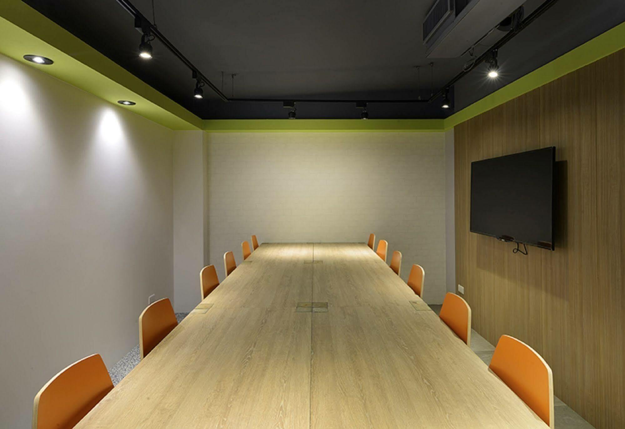 Hommie Inn Taichung Exterior photo