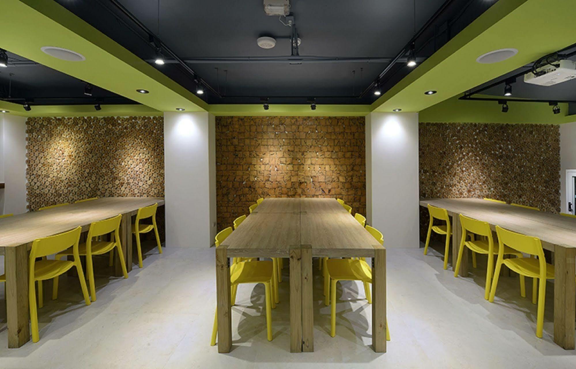Hommie Inn Taichung Exterior photo